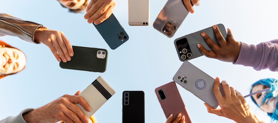 Global Smartphone Market to Decline 15% in 2026 amid Memory Chip Crisis